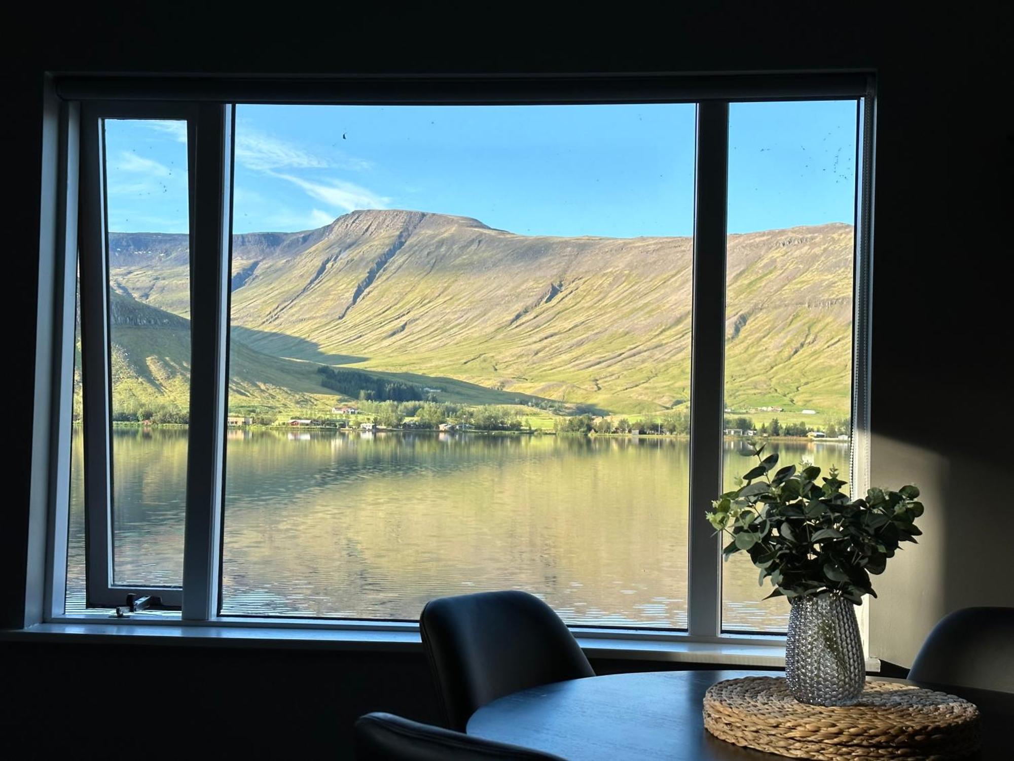 Cosy Lakeview Cabin 45 Minutes From Reykjavik Mosfellsbaer Extérieur photo